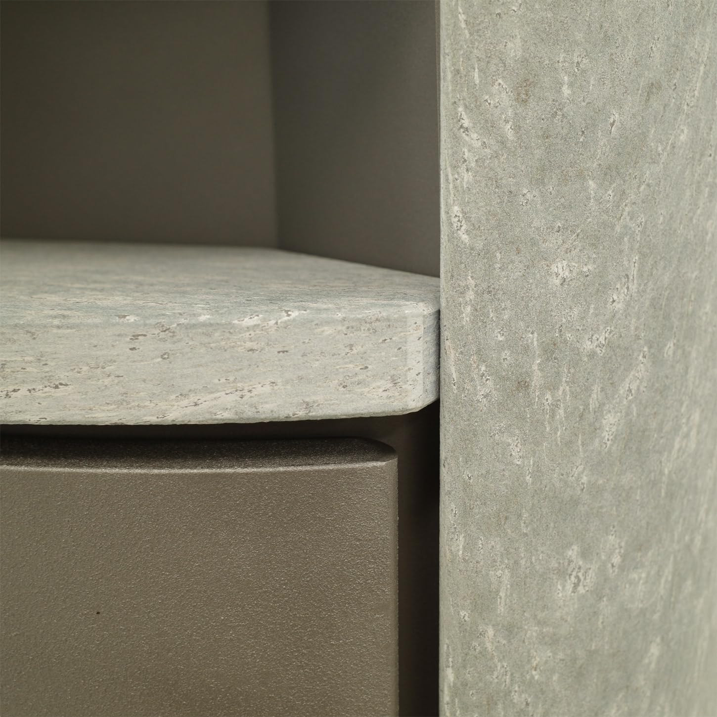 H&M Basic 2.0 Kaminofen 7kW gussgrau Naturstein